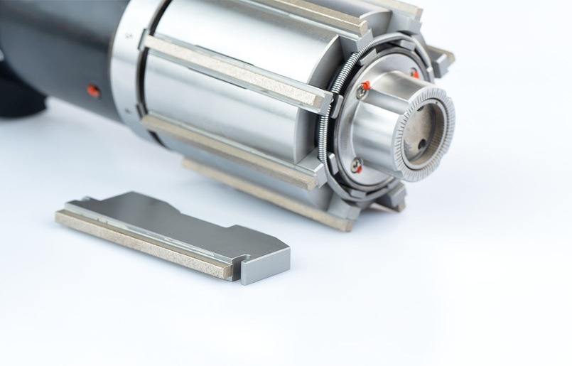 High-precision honing with CNC machining center – Urma AG